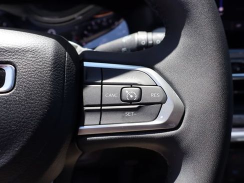 Used 2023 Jeep Compass Latitude AWD/4WD image 15