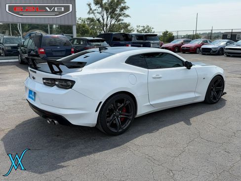Used 2022 Chevrolet Camaro SS RWD image 7