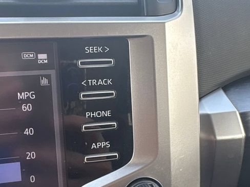 Used 2024 Toyota 4Runner SR5 AWD/4WD image 18