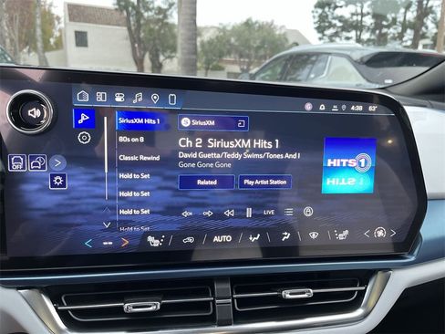 New 2026 Chevrolet Equinox EV LT image 13