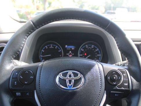 Used 2018 Toyota RAV4 Adventure FWD image 26