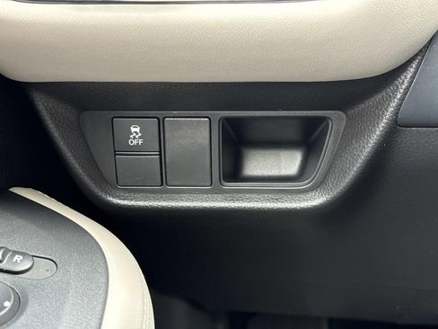 Used 2023 Honda HR-V LX image 14