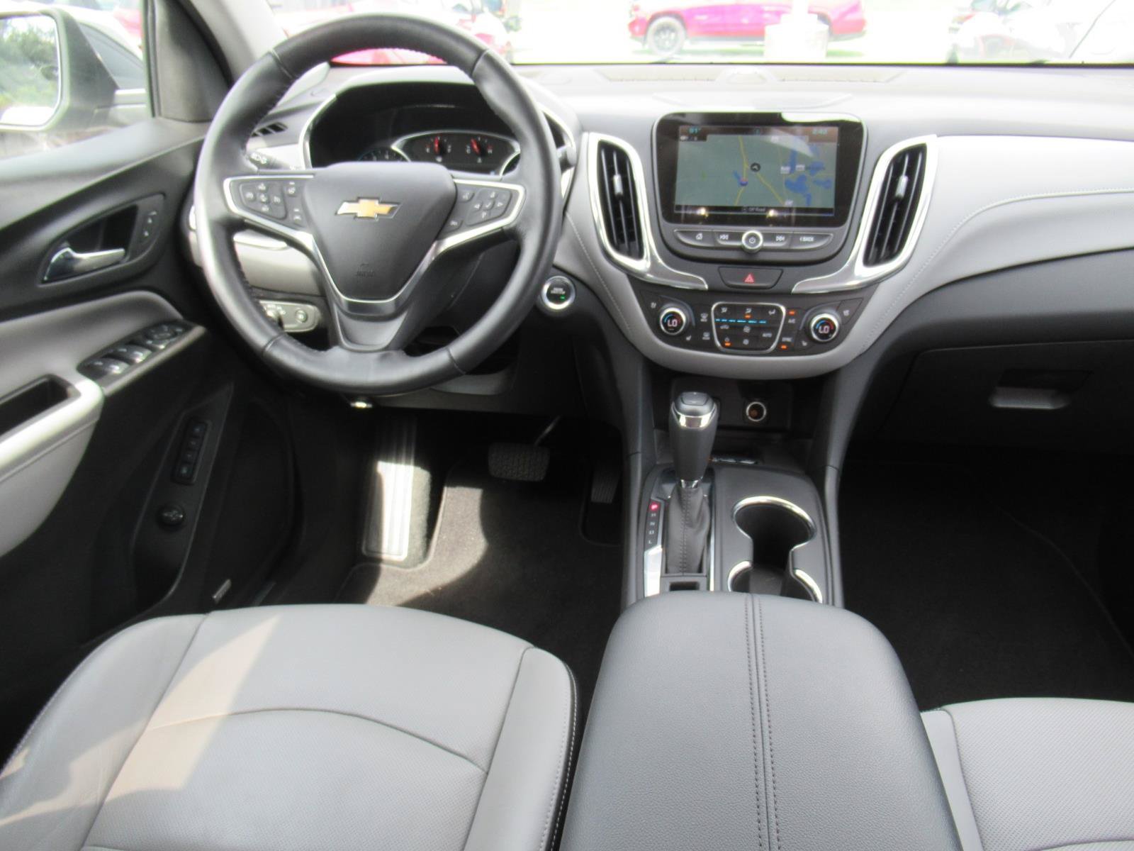 Used 2018 Chevrolet Equinox Premier FWD image 13