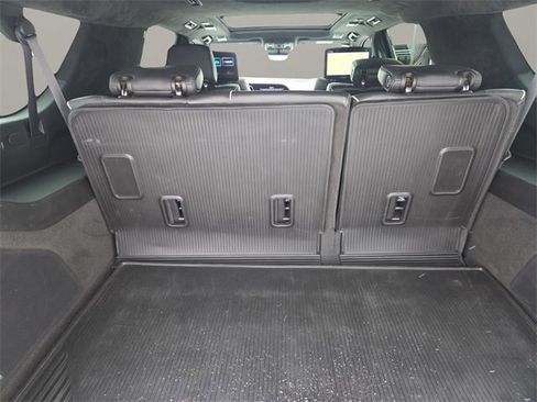 Used 2023 Cadillac Escalade ESV Sport Platinum w/ LPO, ONYX Package image 38