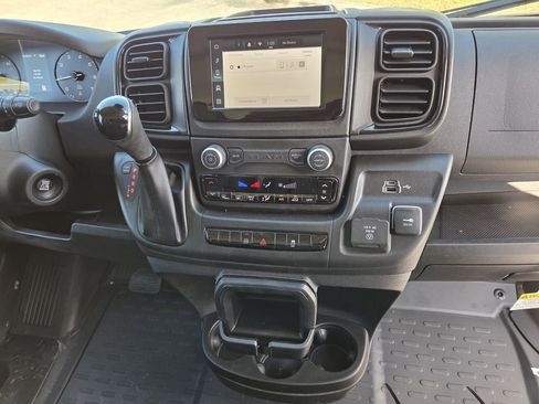 New 2026 RAM ProMaster 2500 w/ Convenience Group FWD image 10