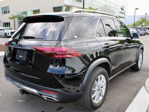 Used 2024 Mercedes-Benz GLE 450e 4MATIC image 6