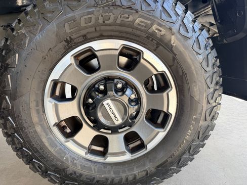 Used 2023 Ford F250 Lariat w/ Lariat Ultimate Package AWD/4WD image 53