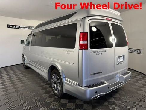 New 2024 Chevrolet Express 2500 Extended image 4