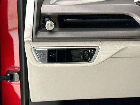 Used 2026 Cadillac Vistiq Sport w/ LPO, Floor Liner Package AWD/4WD image 11