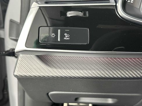 Used 2023 Audi RS Q8 image 23