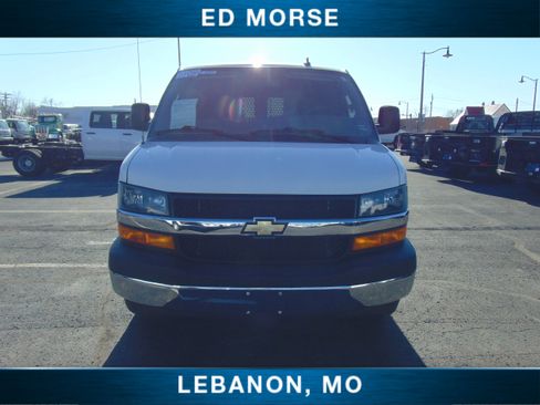 Used 2022 Chevrolet Express 2500 w/ Driver Convenience Package image 2
