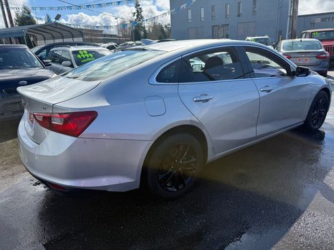 Used 2018 Chevrolet Malibu LT image 7