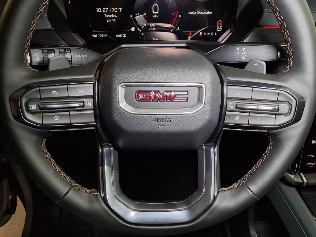 New 2026 GMC Acadia AT4 w/ Luxury Package AWD/4WD image 20