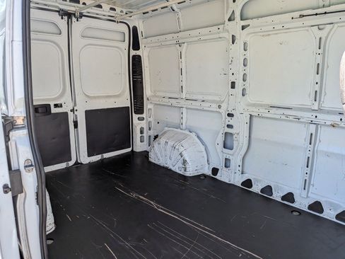 Used 2022 RAM ProMaster 2500 w/ Premium Appearance Group image 30