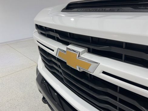 Used 2024 Chevrolet Silverado 2500 Custom w/ Custom Value Package image 26