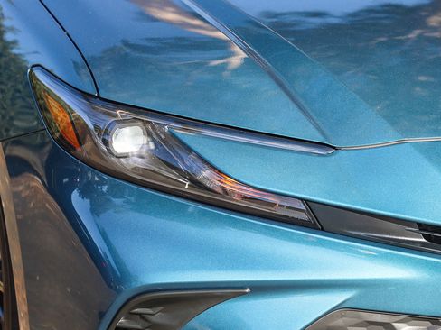 Used 2025 Toyota Camry SE w/ Multimedia Upgrade Package FWD image 4