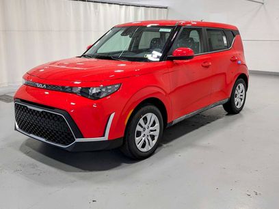 New 2025 Kia Soul LX