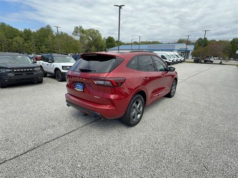 Certified 2024 Ford Escape ST-Line w/ Tech Pack #1 AWD/4WD image 7