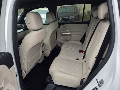 New 2026 Mercedes-Benz GLB 250 image 18