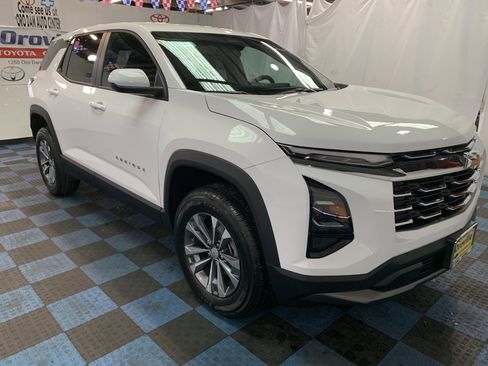 New 2026 Chevrolet Equinox LT image 4