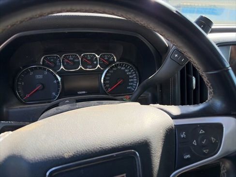 Used 2015 GMC Sierra 2500 SLE w/ SLE Preferred Package AWD/4WD image 6