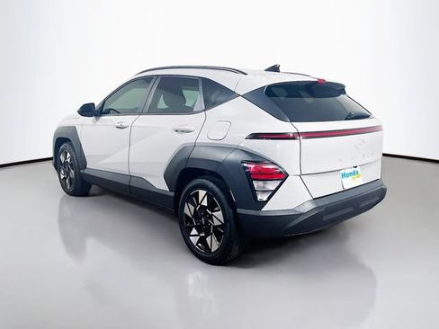 Used 2024 Hyundai Kona SEL FWD image 7