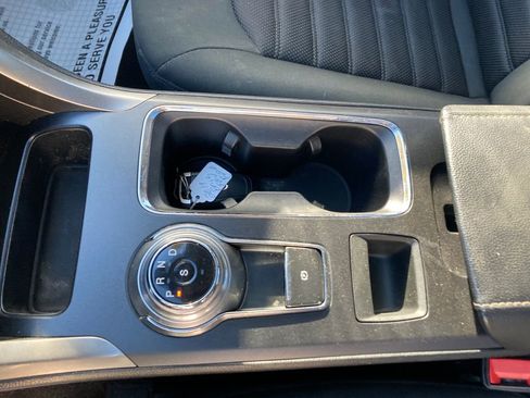 Used 2019 Ford Fusion SE image 34