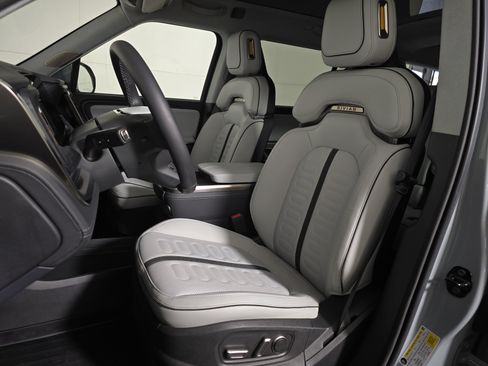 Used 2024 Rivian R1S Adventure AWD/4WD image 20