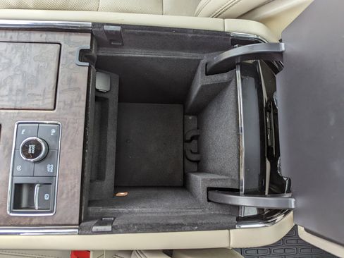 Used 2020 Lincoln Navigator L Reserve w/ Equipment Group 201A Reserve image 25