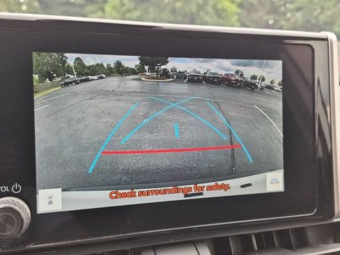 Certified 2025 Toyota RAV4 LE AWD/4WD image 13