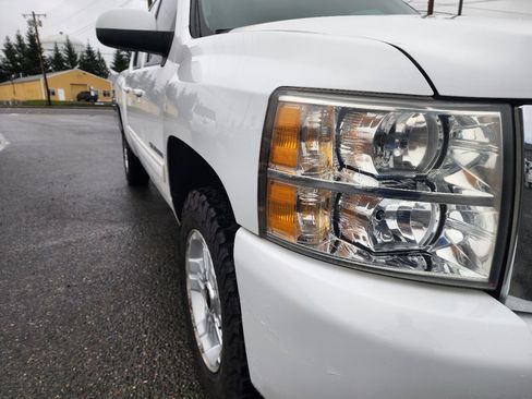 Used 2011 Chevrolet Silverado 1500 LTZ w/ LTZ Plus Package image 27
