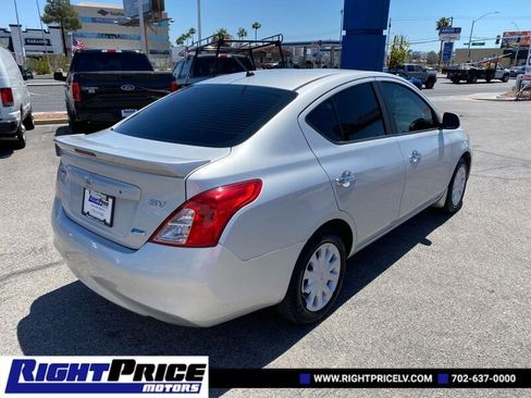 Used 2013 Nissan Versa SV image 7