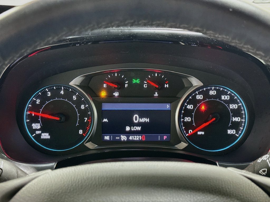 Used 2023 Chevrolet Traverse LT FWD image 13