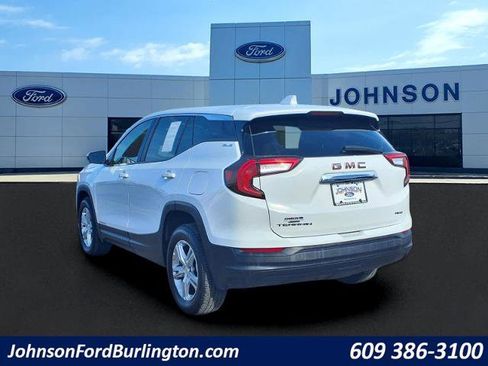 Used 2024 GMC Terrain SLE image 5