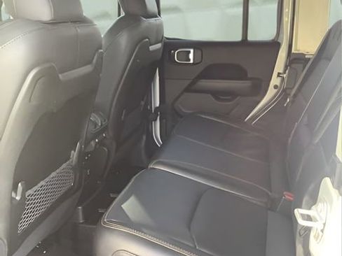 Used 2024 Jeep Wrangler Unlimited Sahara w/ Technology Group image 19