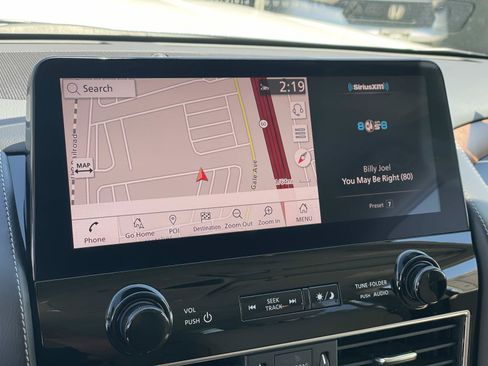 Used 2022 Nissan Armada SL RWD image 9