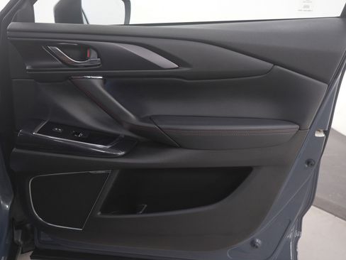 Used 2023 MAZDA CX-9 Carbon Edition image 12