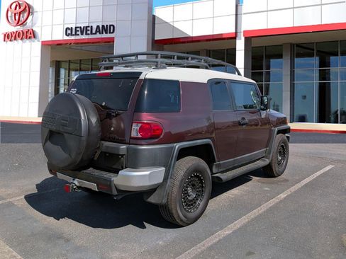 Used 2007 Toyota FJ Cruiser 4WD image 7