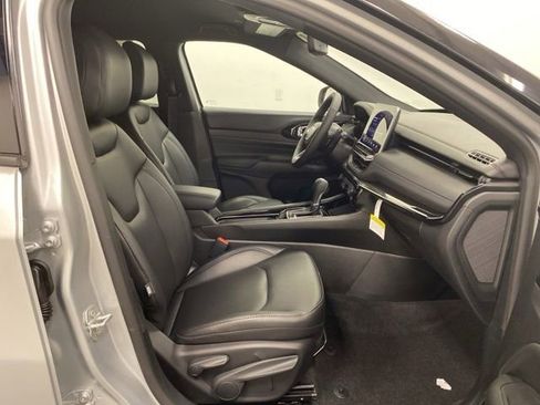 New 2026 Jeep Compass Limited image 22