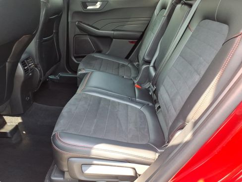 Used 2022 Ford Escape SEL w/ SEL Stealth AWD Package image 8