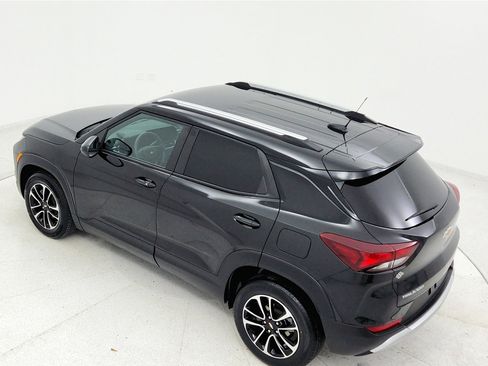 Used 2025 Chevrolet TrailBlazer LT image 32