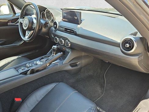 Used 2025 MAZDA MX-5 Miata RF Grand Touring RWD image 17
