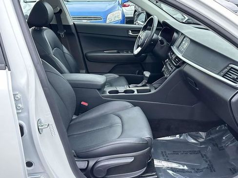 Used 2020 Kia Optima SE image 20