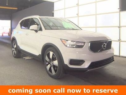 Used 2020 Volvo XC40 T5 Momentum w/ Protection Package Premier