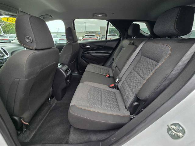Used 2024 Chevrolet Equinox LT FWD image 16