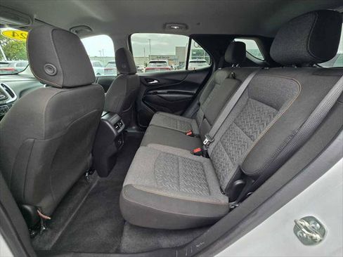 Used 2024 Chevrolet Equinox LT FWD image 16