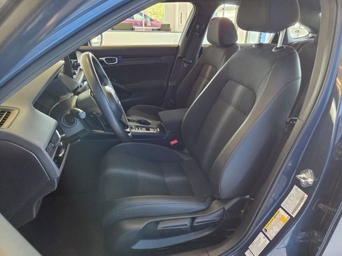 Certified 2025 Honda Civic Sport image 12