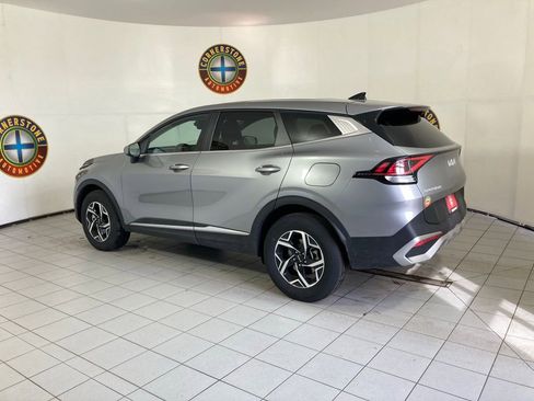 Used 2025 Kia Sportage LX image 21