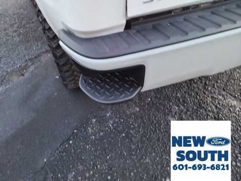 Used 2018 Chevrolet Silverado 1500 LT w/ All Star Edition image 30