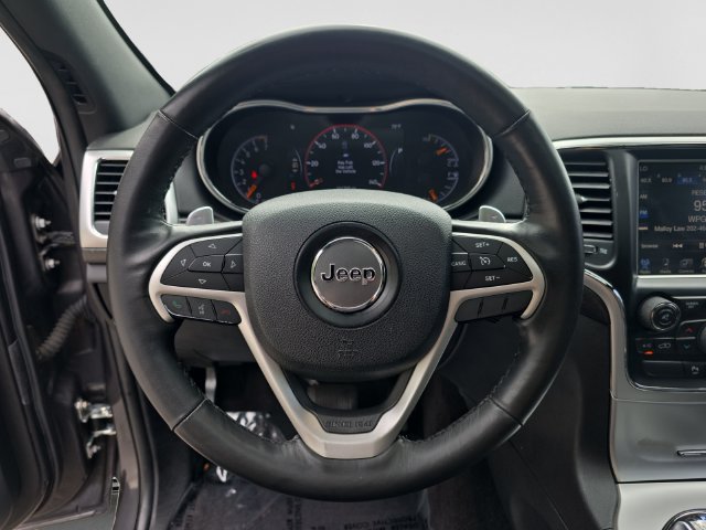 Used 2015 Jeep Grand Cherokee Altitude AWD/4WD image 13